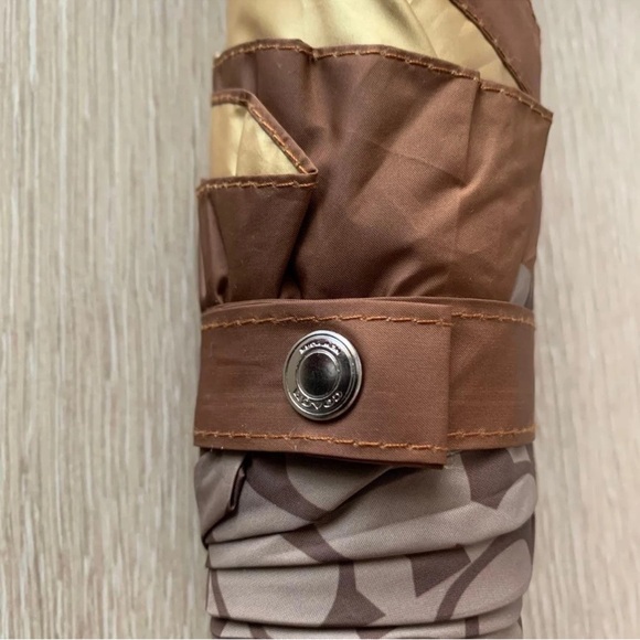 COACH SIGNATURE UMBRELLA - Picture 5 of 8